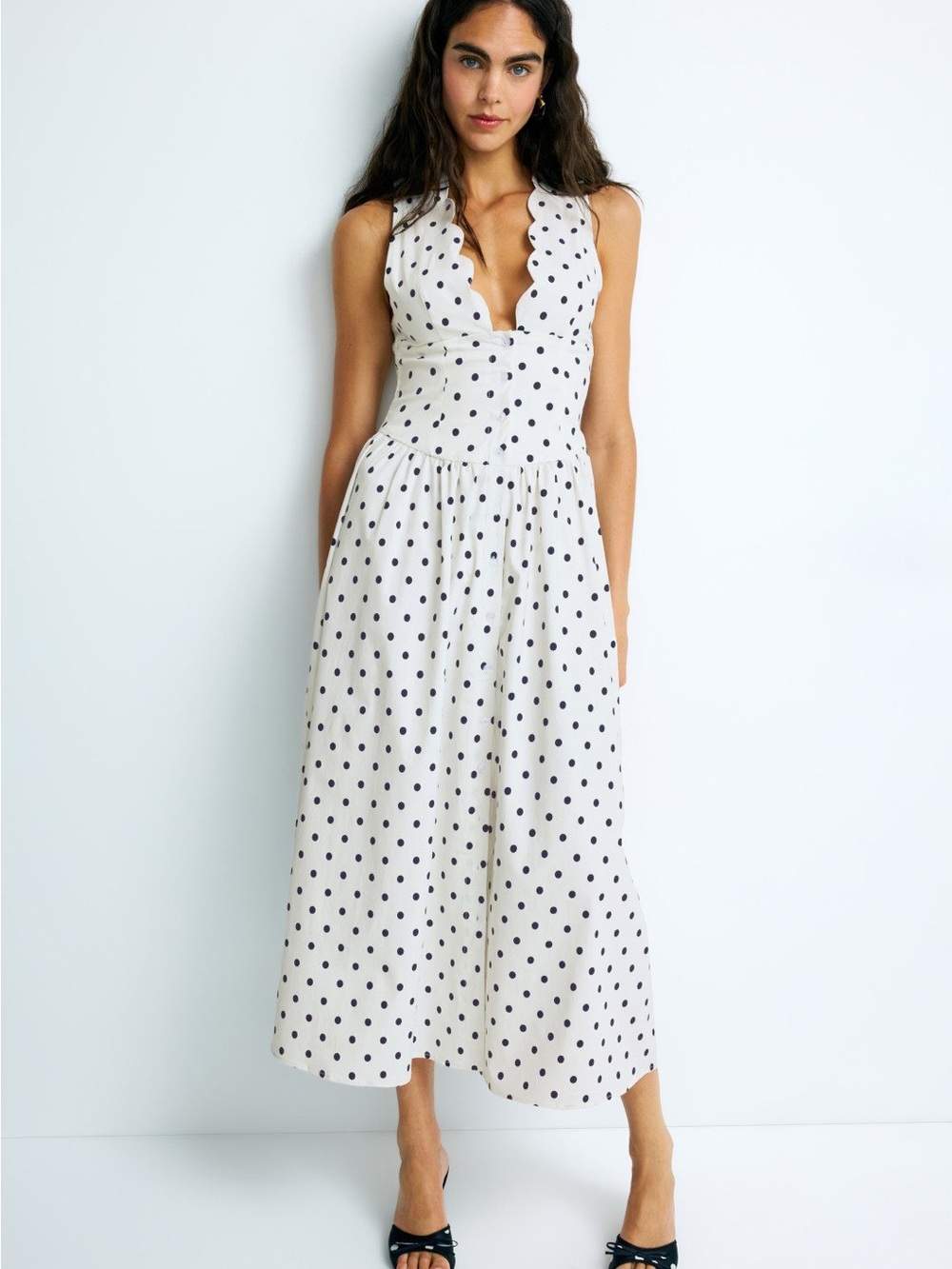 WEWOREWHAT Polka Dot Scallop Midi Dress in White and Black size L - Picture 1 of 7